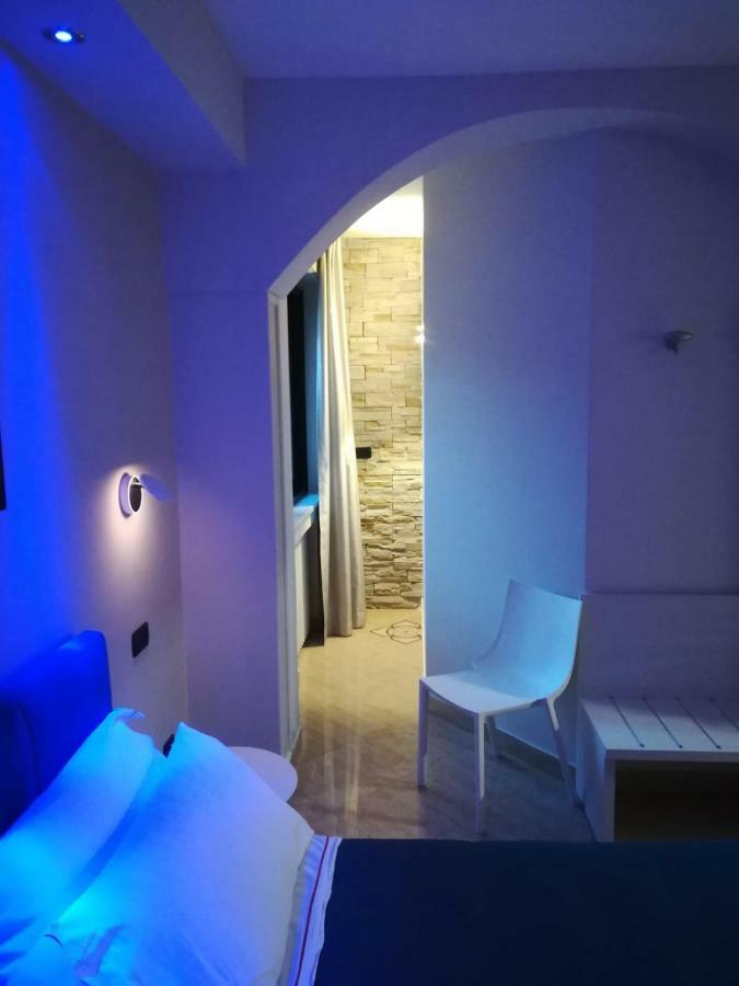 Sonevi Rooms Naples Extérieur photo