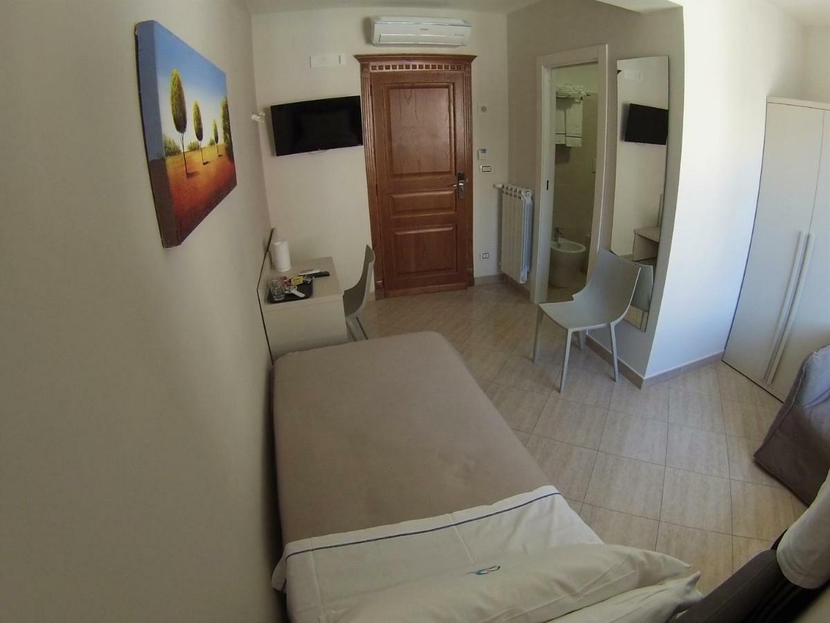 Sonevi Rooms Naples Extérieur photo