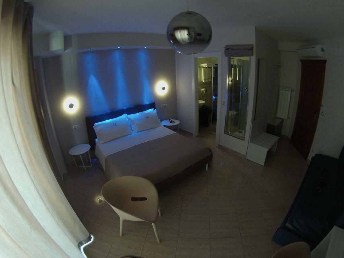 Sonevi Rooms Naples Extérieur photo
